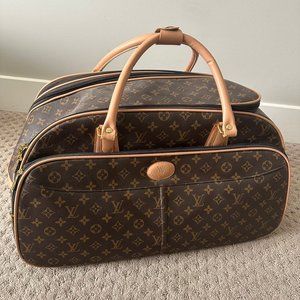 Louis Vuitton Duffle Lugage Bag
